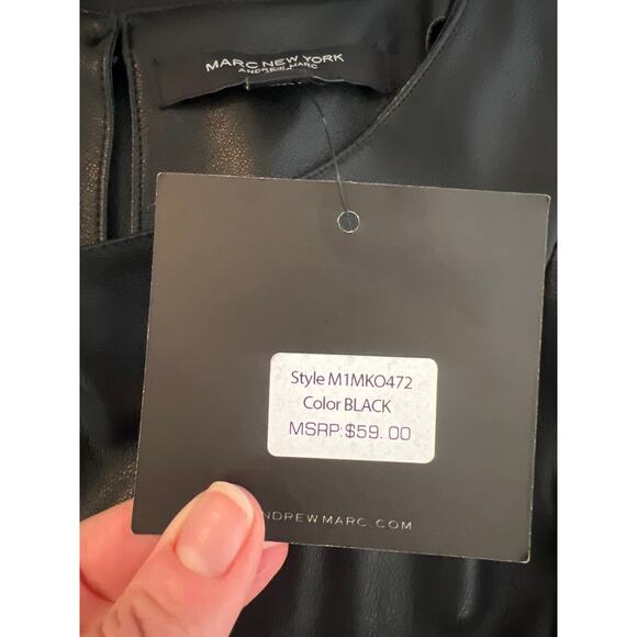 Andrew Marc New York Faux Leather Wide Shoulder
Sleeveless Top Pleated Black SML - Picture 7 of 11